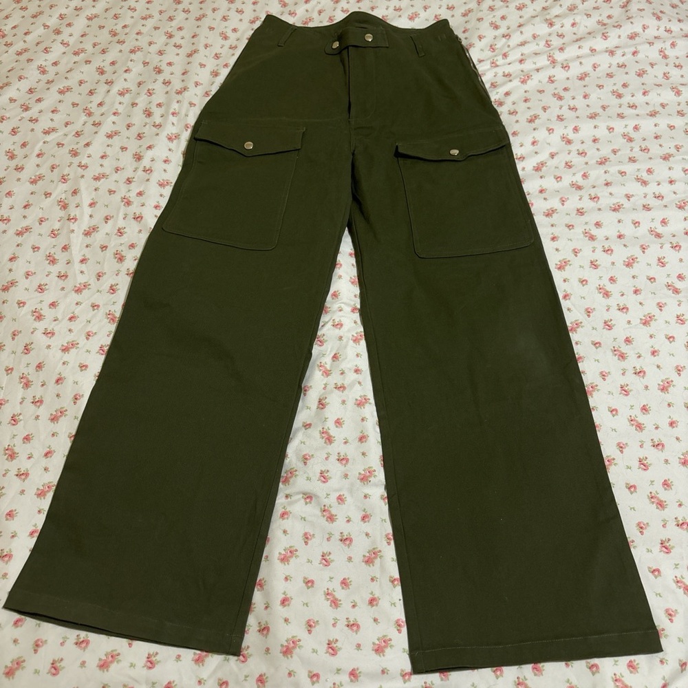 NWT With Jéan Cargo Carter Olive Green Pants